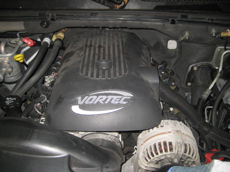 2000-2006-GM-Chevrolet-Tahoe-Oil-Pressure-Sensor-Replacement-Guide-027