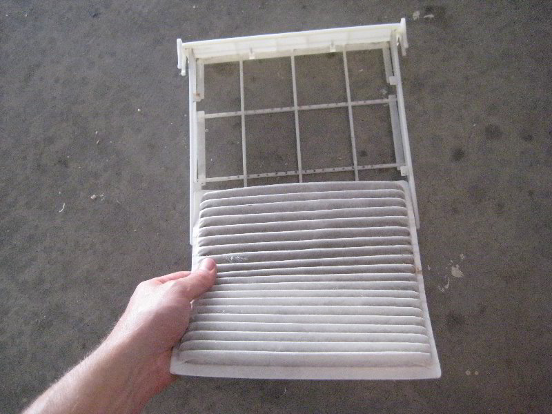 2004-2009-Toyota-Prius-Cabin-Air-Filter-Replacement-Guide-014