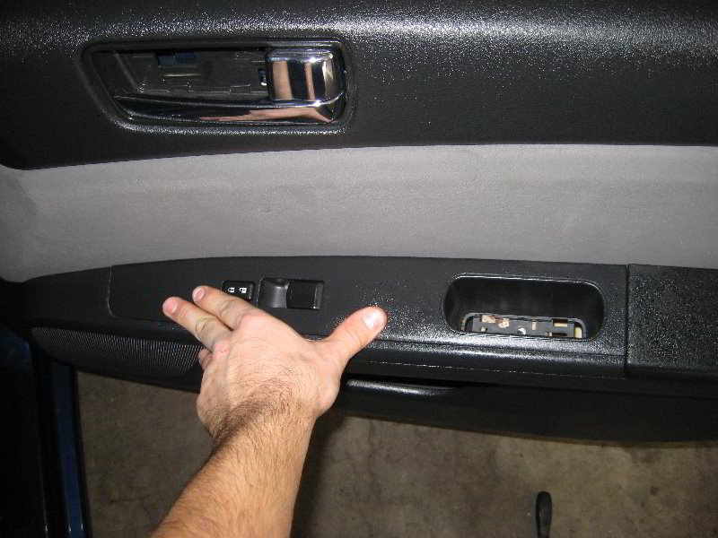 2007-2012-Nissan-Sentra-Interior-Door-Panel-Removal-Guide-045