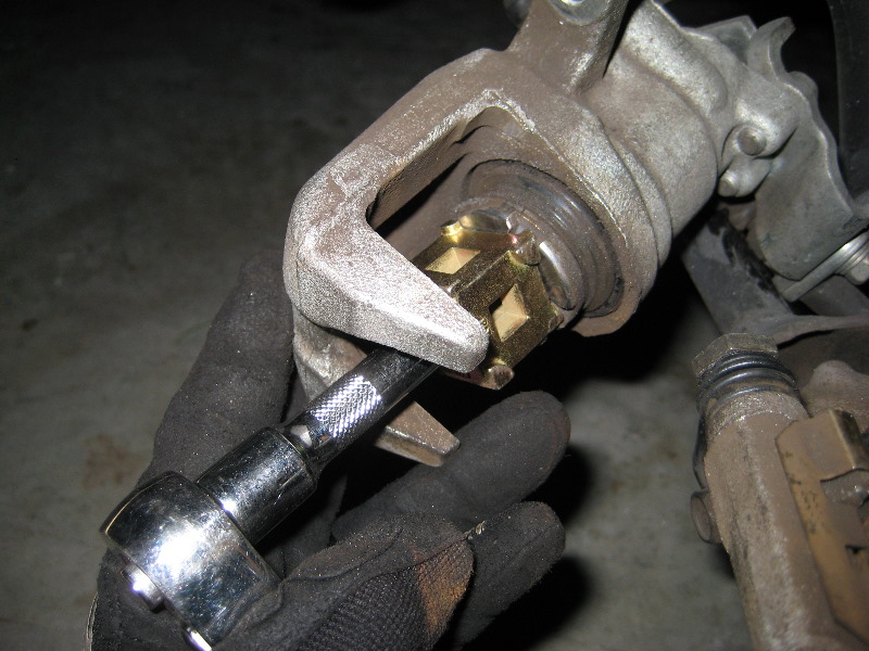 Replacing rear honda accord brake pad #3