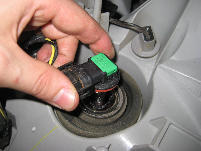 2008-2012-Chevy-Malibu-Headlight-Bulbs-Replacement-Guide-053