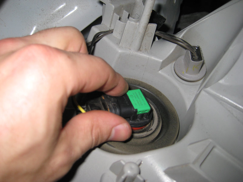 2008-2012-Chevy-Malibu-Headlight-Bulbs-Replacement-Guide-058