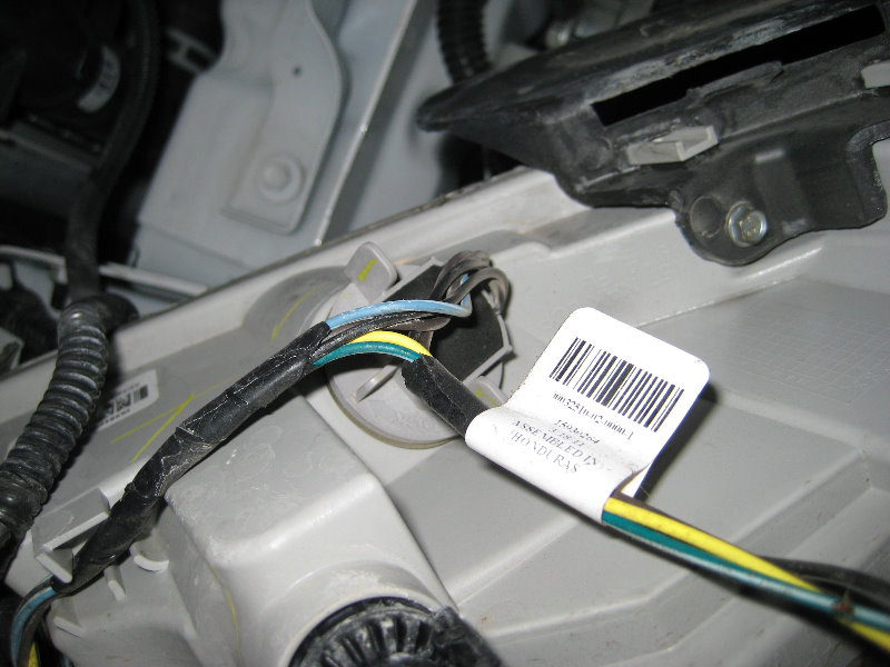 2008-2012-Chevy-Malibu-Headlight-Bulbs-Replacement-Guide-065