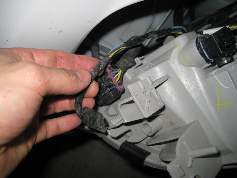 2008-2012-Chevy-Malibu-Headlight-Bulbs-Replacement-Guide-066