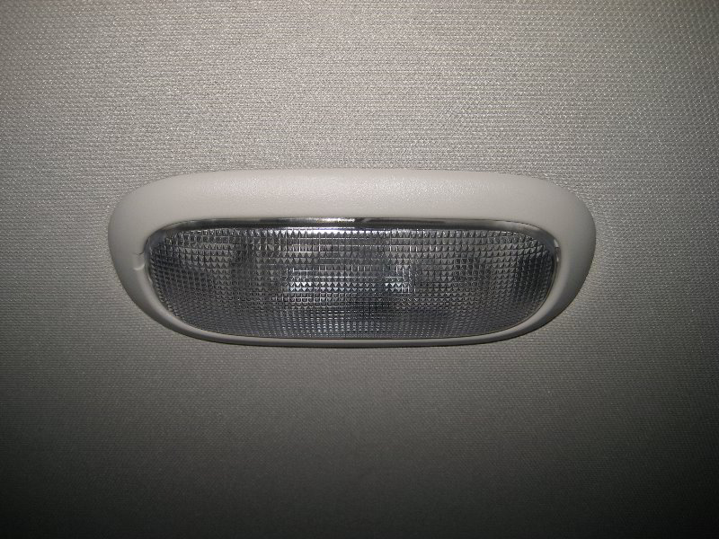 2008-2014-Dodge-Grand-Caravan-Dome-Light-Bulb-Replacement-Guide-002