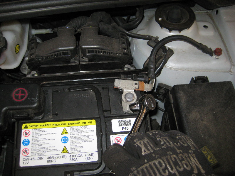 2011-2015-Hyundai-Accent-12V-Car-Battery-Replacement-Guide-026