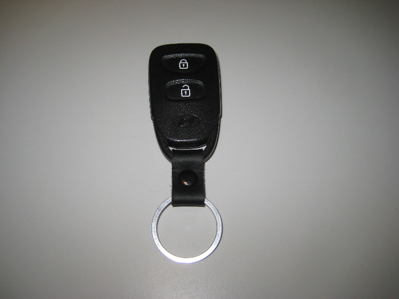 2011-2015-Hyundai-Accent-Key-Fob-Battery-Replacement-Guide-001