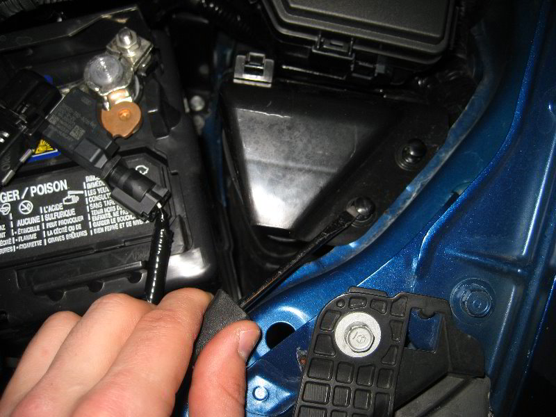 2012-2015-Honda-Civic-Headlight-Bulbs-Replacement-Guide-004