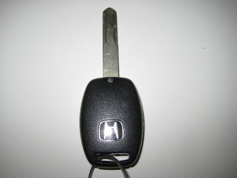 2012-2015-Honda-Civic-Key-Fob-Battery-Replacement-Guide-023