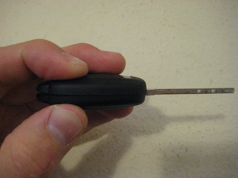 20122016ToyotaCamryKeyFobBatteryReplacementGuide018