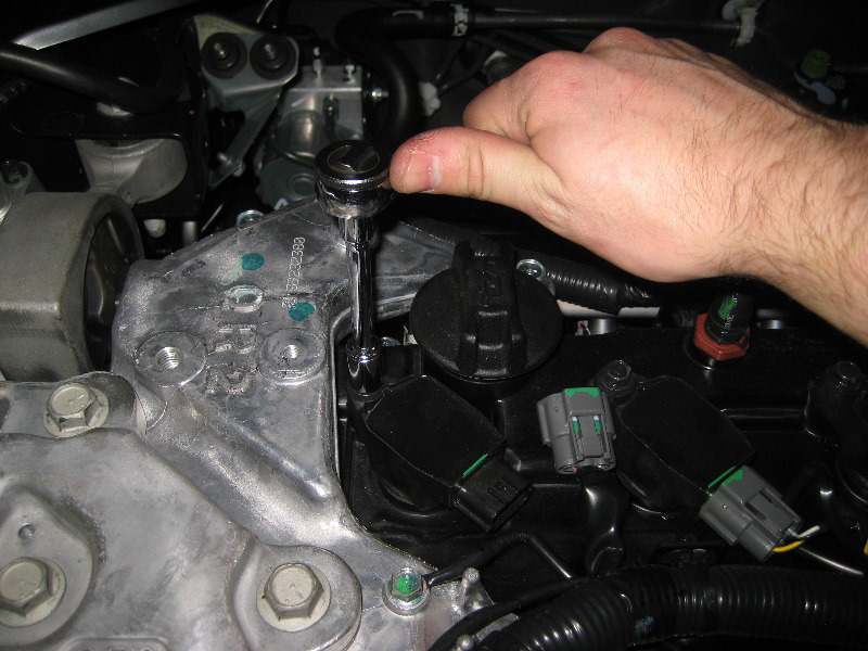 2013-2015-Nissan-Altima-QR25DE-Engine-Spark-Plugs-Replacement-Guide-023
