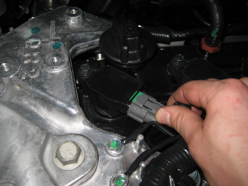 2013-2015-Nissan-Altima-QR25DE-Engine-Spark-Plugs-Replacement-Guide-024
