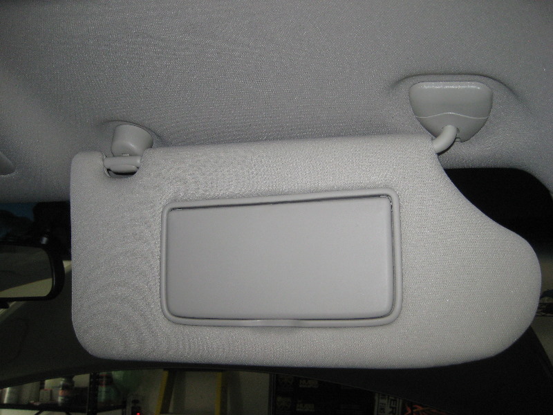 2013-2015-Nissan-Altima-Vanity-Mirror-Light-Bulb-Replacement-Guide-001