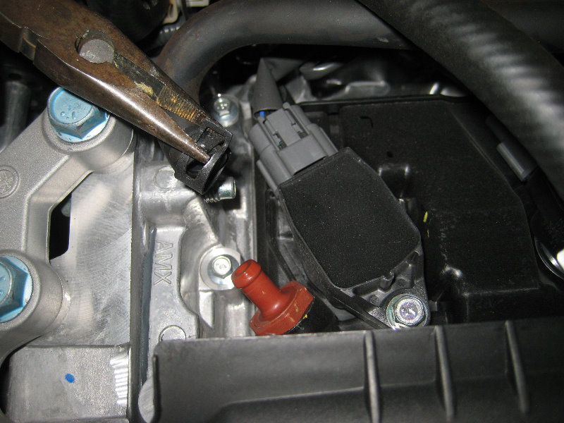 2013-2015-Nissan-Sentra-MRA8DE-Engine-Spark-Plugs-Replacement-Guide-006