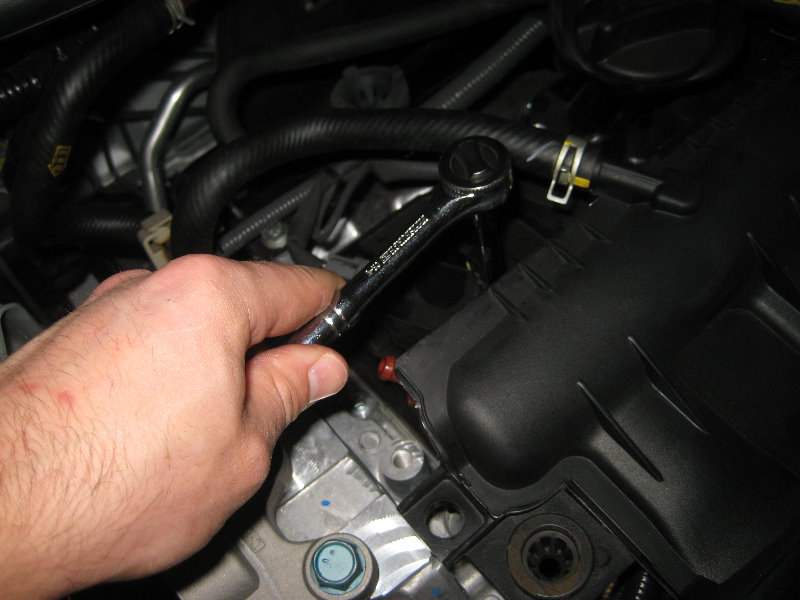 2013-2015-Nissan-Sentra-MRA8DE-Engine-Spark-Plugs-Replacement-Guide-026