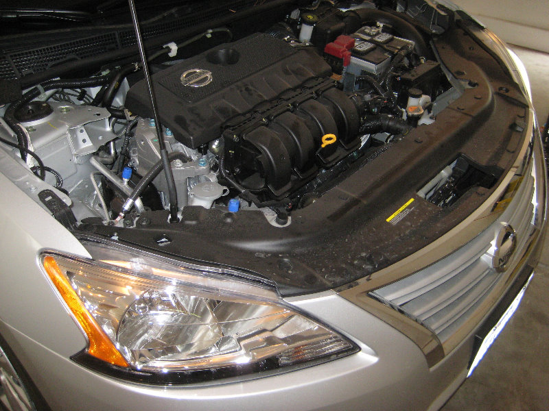 2013-2015-Nissan-Sentra-Headlight-Bulbs-Replacement-Guide-002