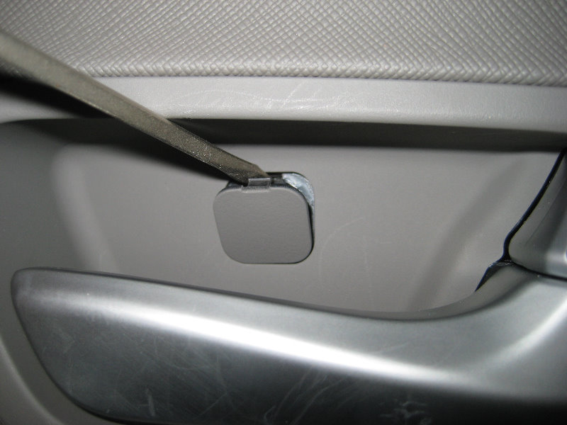 2013 2016 Hyundai Santa Fe Interior Door Panel Removal Guide 005