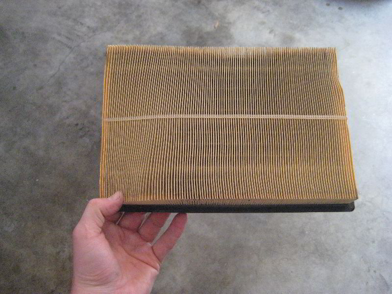 2013-2016-Toyota-RAV4-Engine-Air-Filter-Replacement-Guide-010