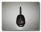 2013-2016-Toyota-RAV4-Key-Fob-Battery-Replacement-Guide-001