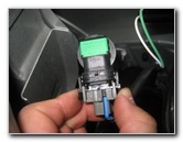 2014-2018-Nissan-Rogue-Headlight-Bulbs-Replacement-Guide-019