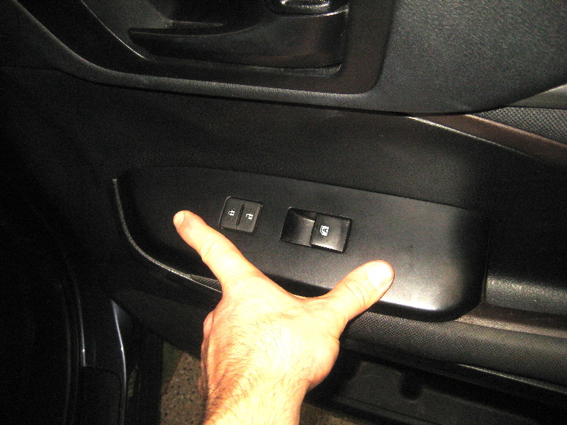 2014-2018-Toyota-Highlander-Interior-Door-Panel-Removal-Speaker-Upgrade-Guide-053