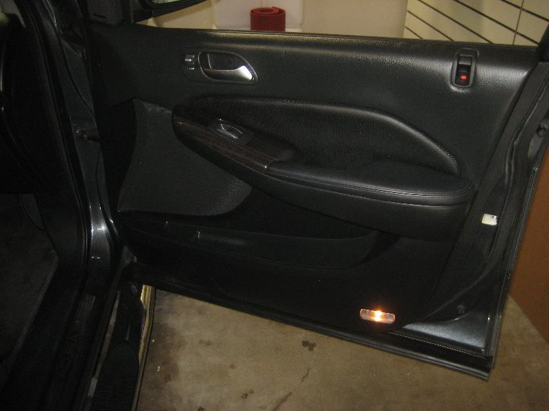 Acura-MDX-Front-Door-Speaker-Replacement-Guide-001