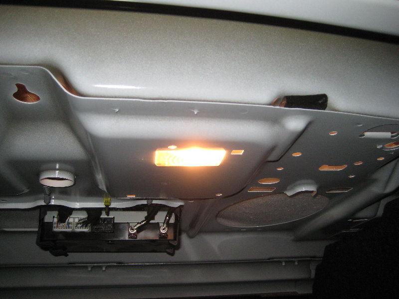 Buick-LaCrosse-Trunk-Light-Bulb-Replacement-Guide-001