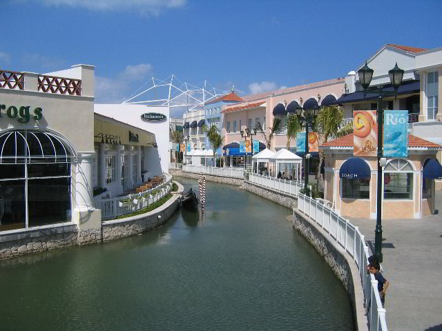La-Isla-Shopping-Mall-Cancun-02