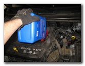 Chrysler-200-I4-Engine-Oil-Change-Filter-Replacement-Guide-019