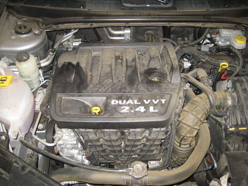 Chrysler200WorldI4EngineSparkPlugsReplacementGuide001