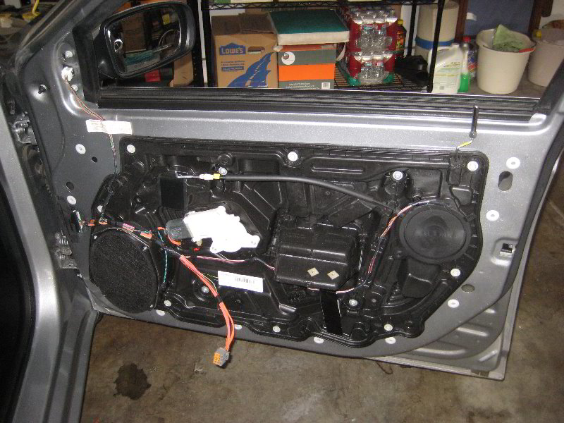 Chrysler-200-Interior-Door-Panel-Removal-Guide-025
