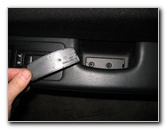 Chrysler-200-Interior-Door-Panel-Removal-Guide-005