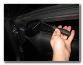 Chrysler-200-Interior-Door-Panel-Removal-Guide-006