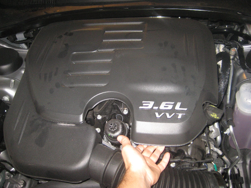 Chrysler-300-Pentastar-V6-Engine-Serpentine-Belt-Replacement-Guide-016
