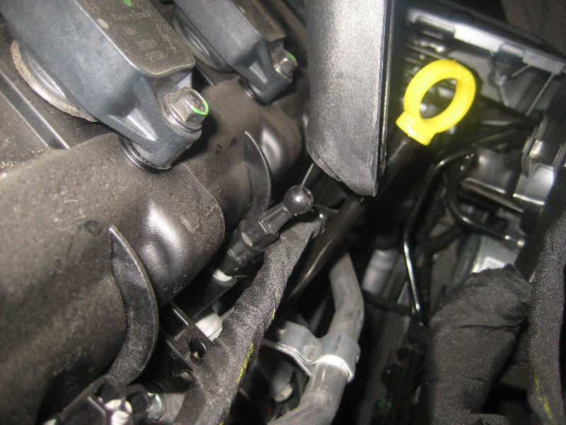 Chrysler-300-Pentastar-V6-Engine-Serpentine-Belt-Replacement-Guide-040