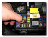 Chrysler-Town-and-Country-Electrical-Fuse-Replacement-Guide-010