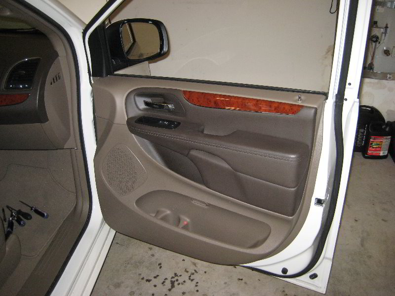 Chrysler-Town-and-Country-Interior-Door-Panel-Removal-Guide-042