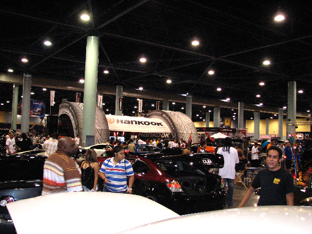 DUB-Custom-Auto-Show-Miami-Beach-FL-2007-175
