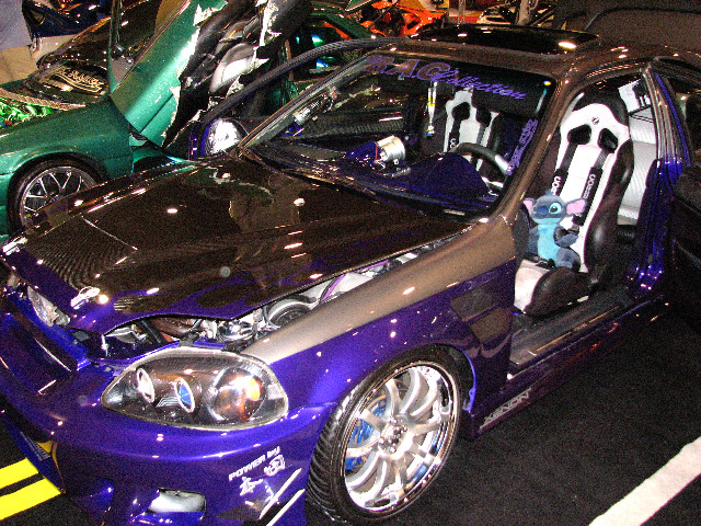 DUB-Custom-Auto-Show-Miami-Beach-FL-2007-215