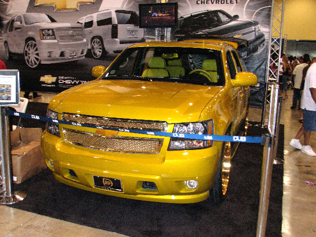 DUB-Custom-Auto-Show-Miami-Beach-FL-2007-219