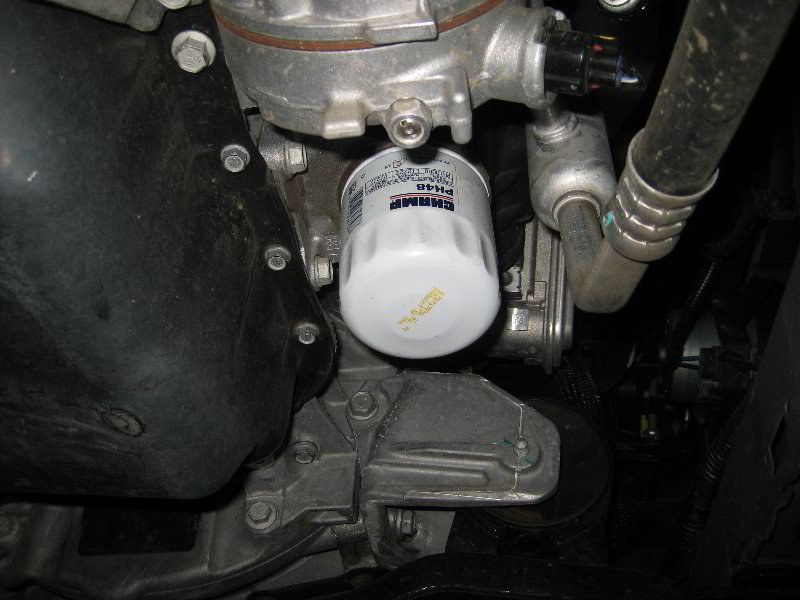 Dodge-Avenger-I4-Engine-Oil-Change-Guide-007