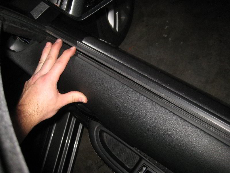 Dodge-Avenger-Interior-Door-Panel-Removal-Guide-044