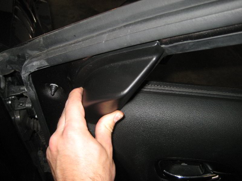 Dodge-Avenger-Interior-Door-Panel-Removal-Guide-048