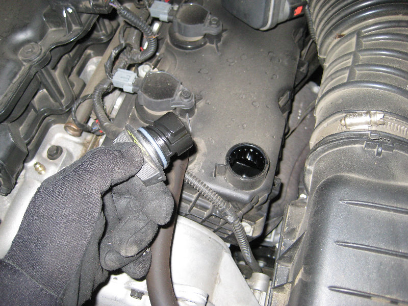 Dodge-Charger-3-5-L-V6-Engine-Oil-and-Filter-Change-Guide-003