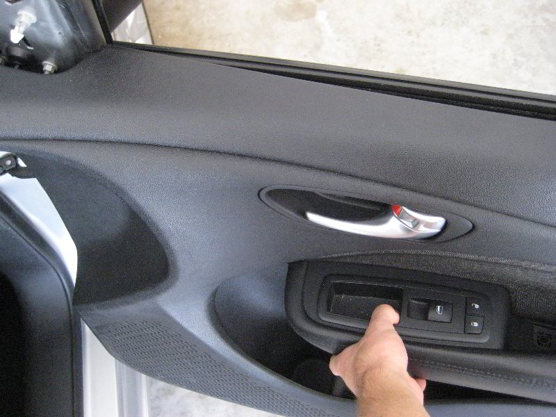 Dodge-Dart-Interior-Door-Panel-Removal-Guide-016