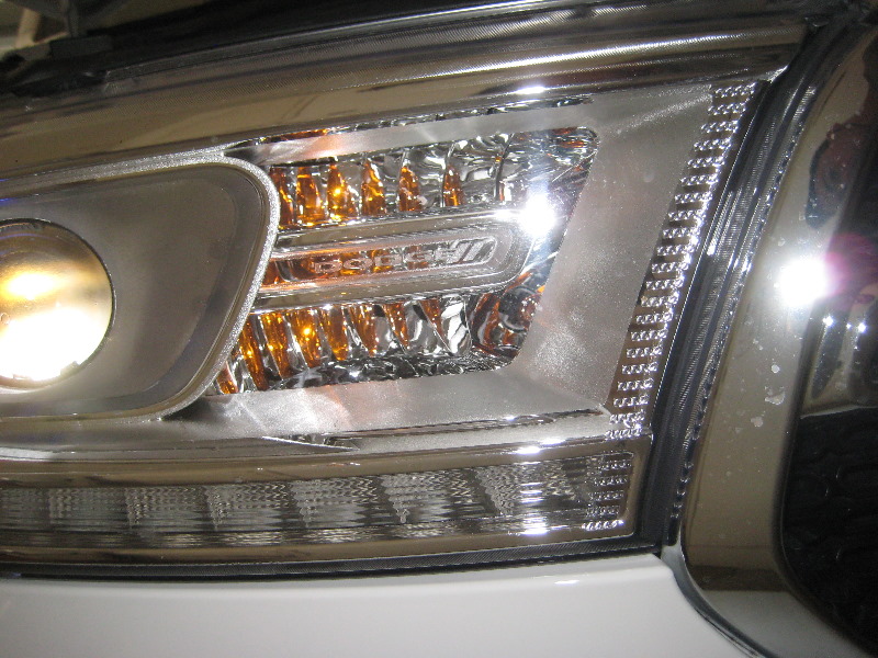 Dodge-Durango-Headlight-Bulbs-Replacement-Guide-020
