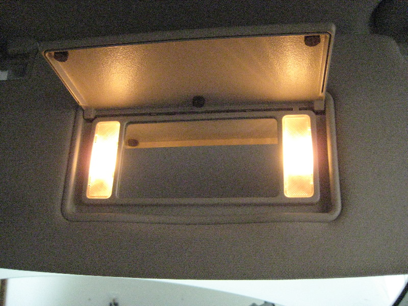 Dodge-Durango-Vanity-Mirror-Light-Bulbs-Replacement-Guide-010