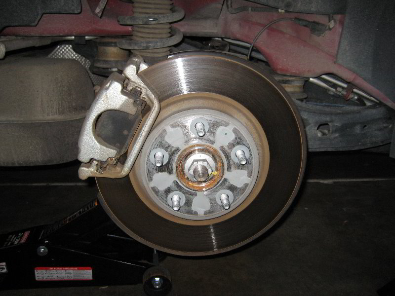 DodgeJourneyRearBrakePadsReplacementGuide006
