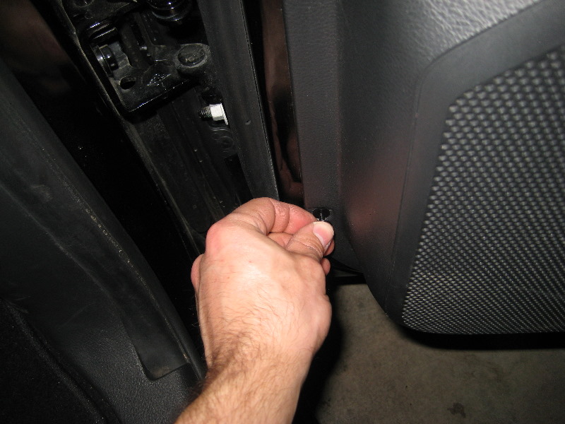 Dodge-Ram-1500-Interior-Front-Door-Panel-Removal-Guide-043