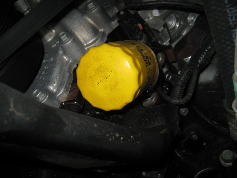 Dodge-Ram-1500-PowerTech-V8-Engine-Oil-Change-Guide-009